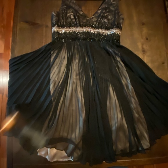 Cocktail dress - Picture 4 of 8